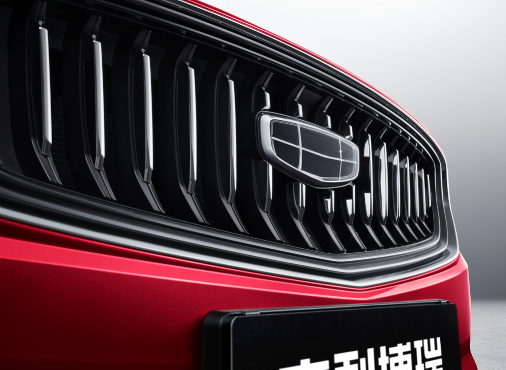 全新的进气格栅设计