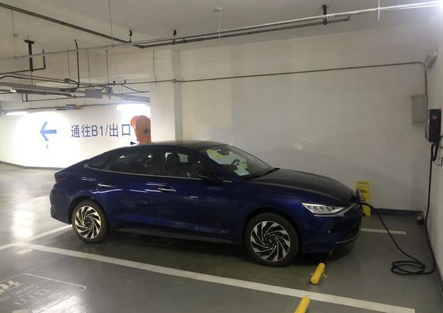 菲斯塔纯电动|京城小哥花17万买菲斯塔纯电动，63度电充满，随后晒出能耗图