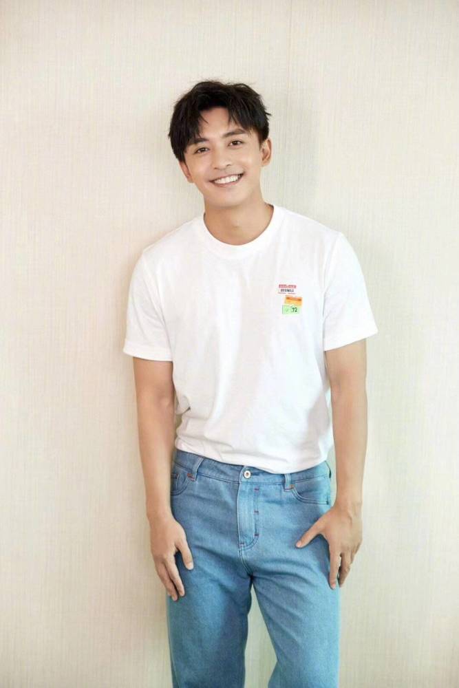 丁太昇|李佳航被赞爱情公寓最有种的男人，公开力挺好友，发文怒怼丁太昇