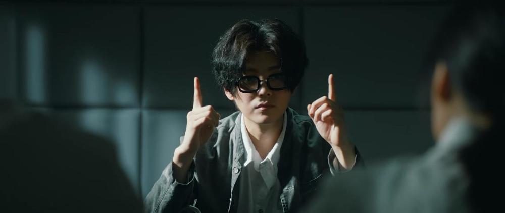 在劫难逃|鹿晗新作《在劫难逃》演技获赞，但无奈烂尾，豆瓣评分跌至6.8