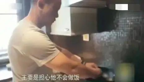 黄子韬|黄子韬父亲因病去世，年仅52岁：爸爸此生的愿望只希望你快乐