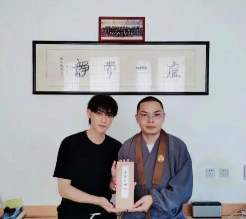 黄子韬|黄子韬父亲因病去世，年仅52岁：爸爸此生的愿望只希望你快乐