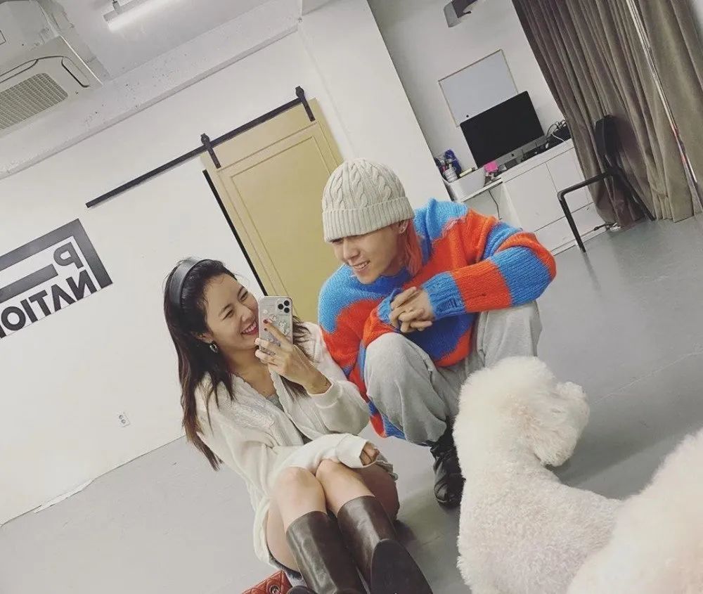 泫雅|全球爆火才27岁？露脸就霸占热搜，公司居然抛弃这颗万年摇钱树！