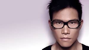 苏永康|胖若两人！知名歌手苏永康突然长胖认不出，陪妈妈吃饭做孝顺儿子