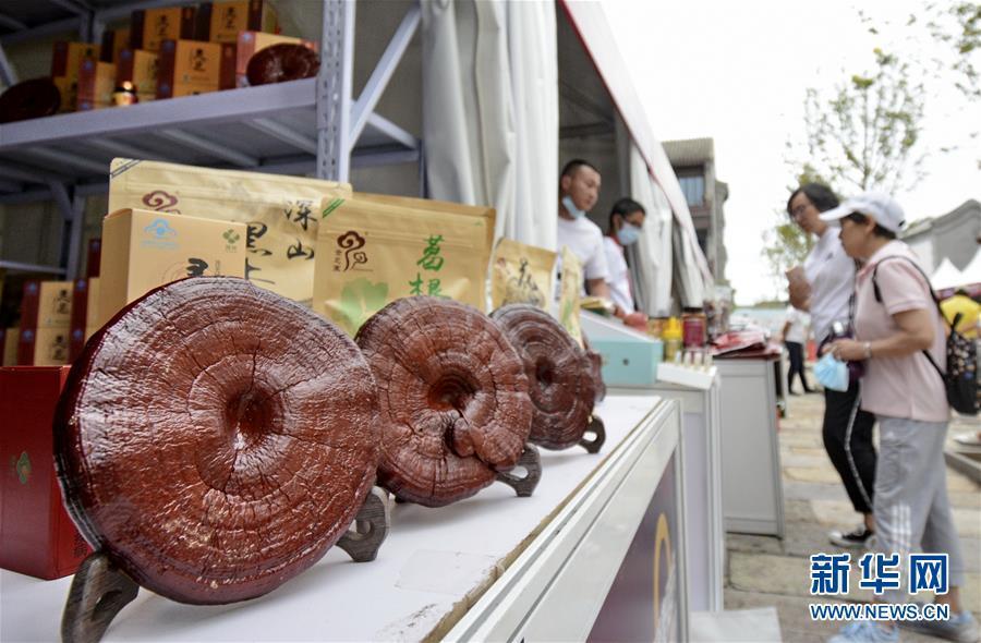 前门步行街|北京：老商业街上热闹的消费月