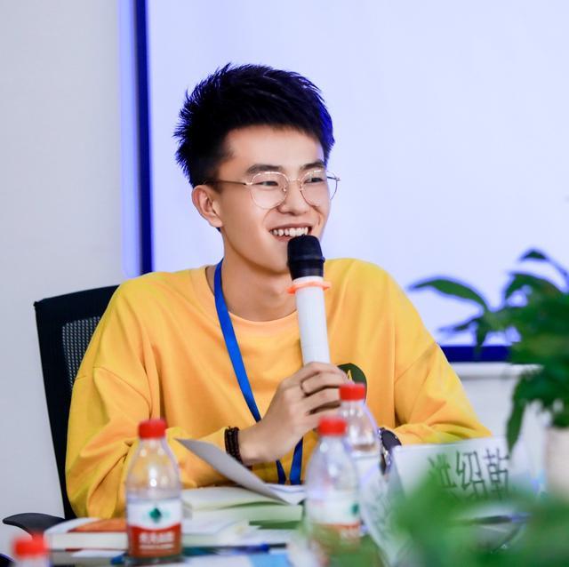 90后作家|90后作家洪绍乾励志的背后，总有不为人知的故事！