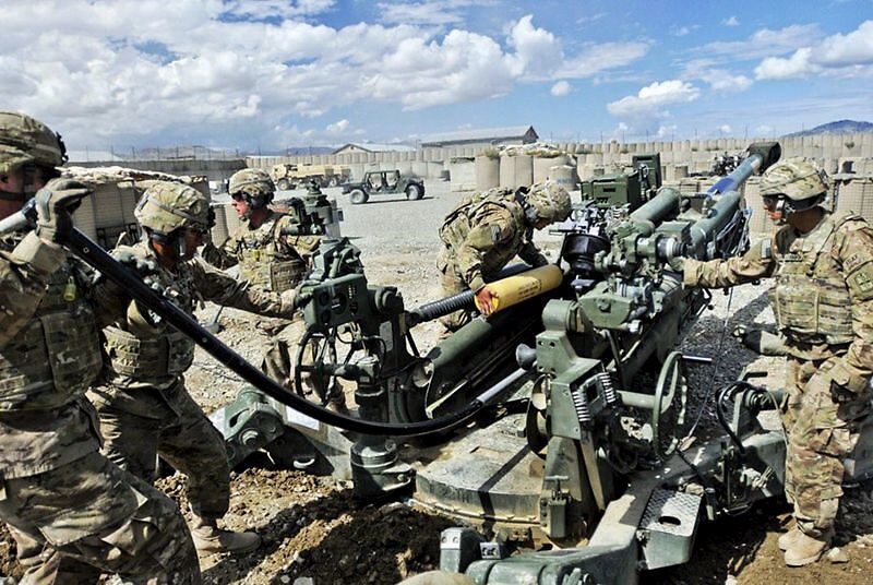 但白俄罗斯平坦广袤的地理环境太适合现代化条件下的大兵团作战了!