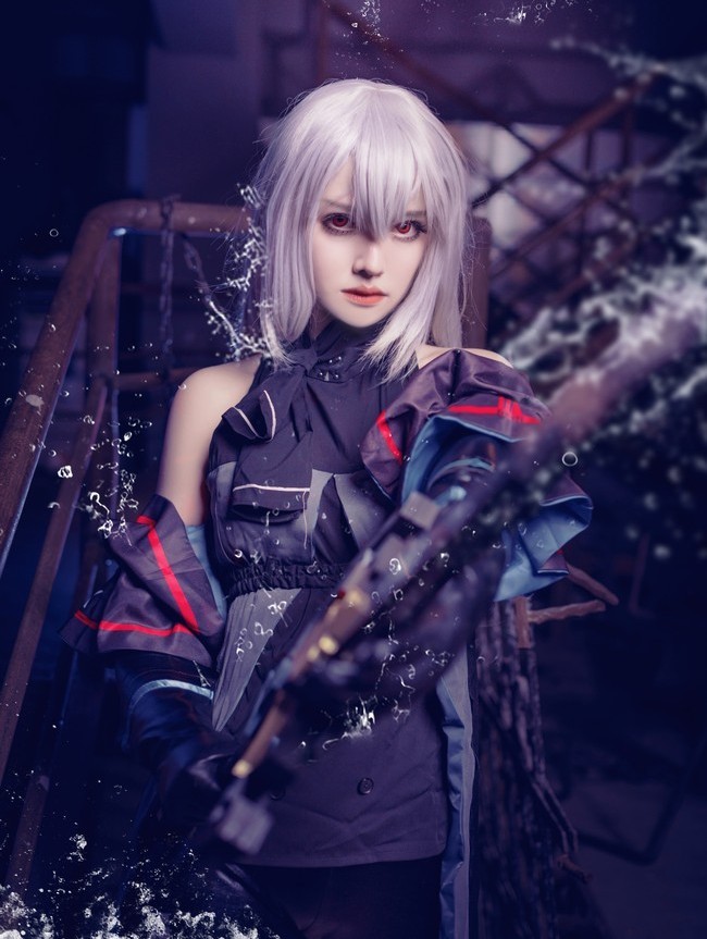 cos明日方舟斯卡蒂虎鲸大胖胖