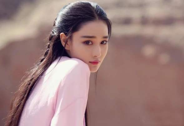 张馨予|张馨予发博晒美食，呼吁对女演员胖瘦不要太苛刻，你怎么看？