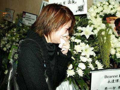 张国荣|袁咏仪为张国荣庆祝64岁冥寿，古巨基、黄百鸣等人同发文悼念