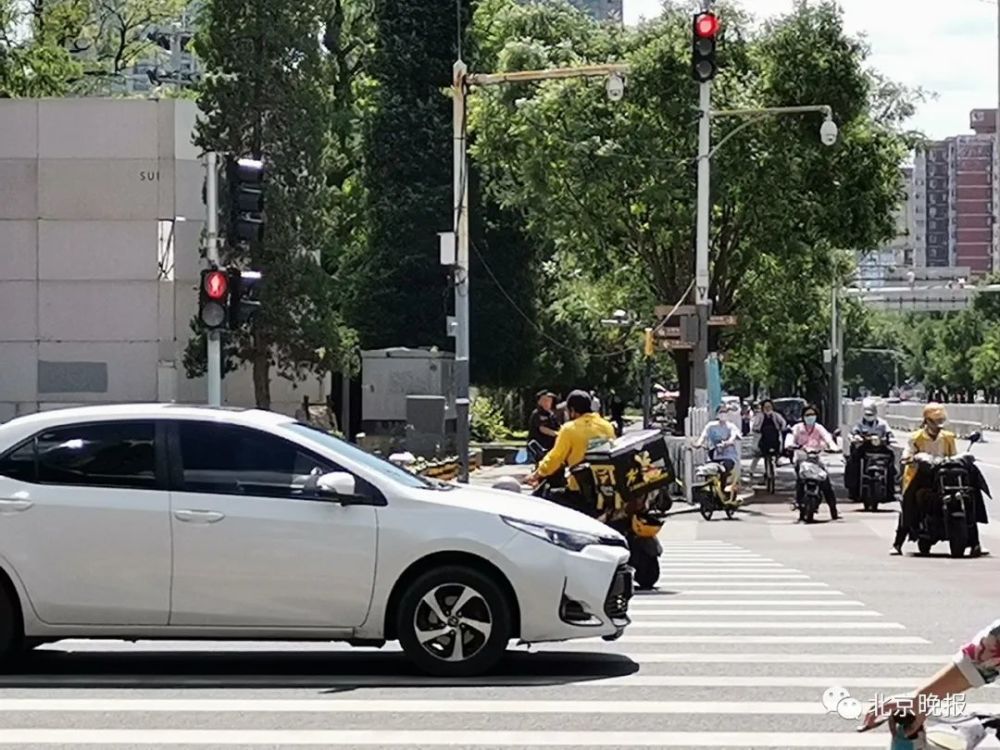 电动自行车|该管管了！北京今年处罚27万余人，扣车1.5万余辆！