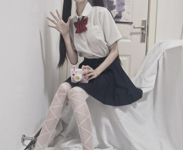 jk日常:少女 白丝双马尾