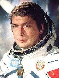 医学|医学史上的9月12日：首位登上太空的医生去世