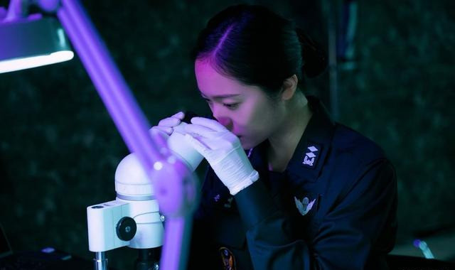 郑秀晶|OCN新剧《搜索》预告中 郑秀晶盯上目标了