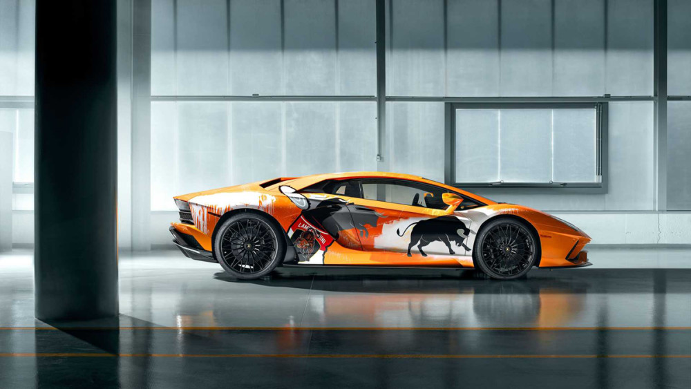 兰博基尼大牛的荣耀时刻第10000台aventador正式下线
