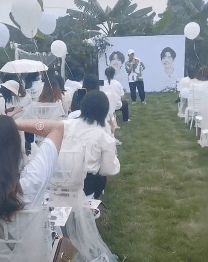 王一博|疯魔了？CP粉给肖战王一博办婚礼，现场贴满两人照片尽显浪漫！