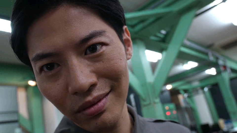 泽塔奥特曼人间体陷入困境金古桥显威伽古拉歪嘴瞩目