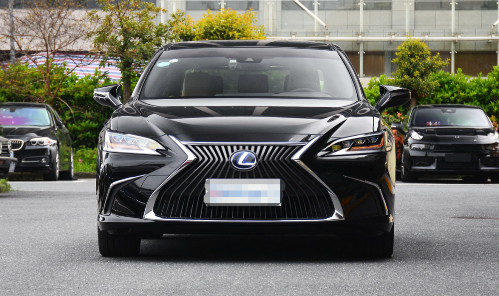 雷克萨斯es成车展焦点,全国限量600部,稀有程度堪比大熊猫