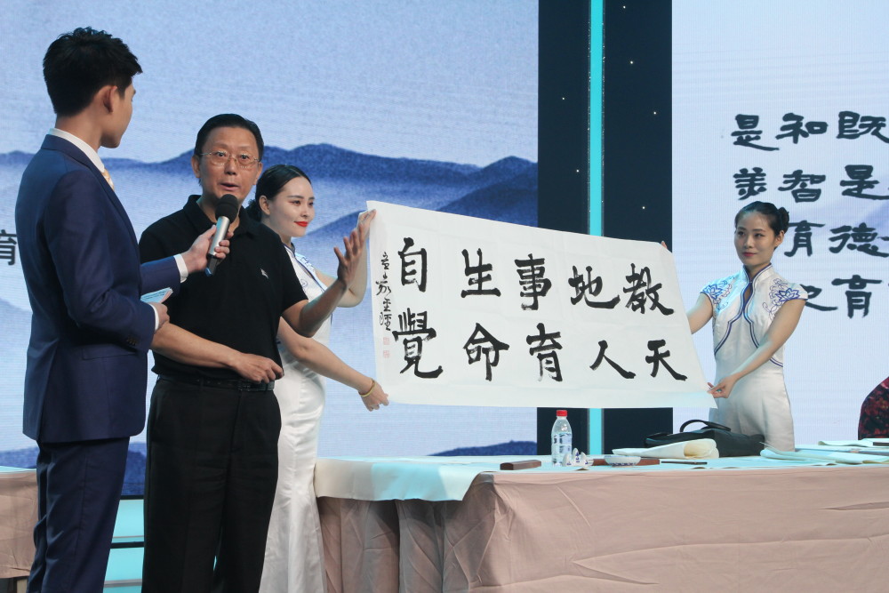 于漪|印海蓉读于漪老师名篇，九旬于漪解码语言文字，来一起走近这位人民教育家