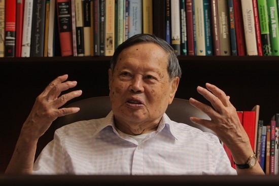 牛顿|钟南山的事，让我想起了给牛顿抬棺椁的6个人