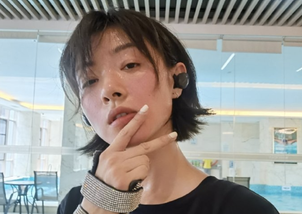 郑希怡|淘汰者发展更好？郑希怡拿下7个代言，成团者却深陷舆论风波