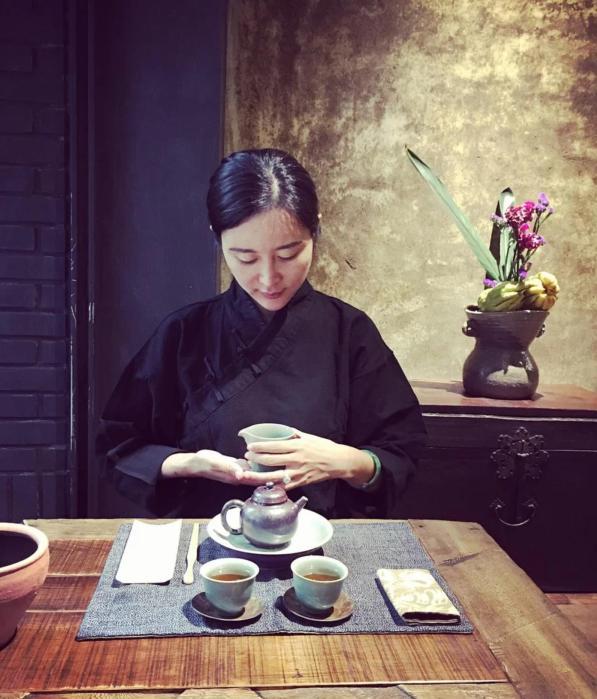 张纪中|知情人曝张纪中再当爸，与小30多岁助理二胎得女，女方置顶内容秀恩爱