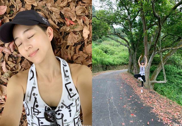 张钧甯|38岁张钧甯素颜和妈妈一起爬山喝酒，妈妈皮肤保养好似姐妹