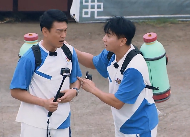 芒果|芒果两档综艺，看哥哥的节目很放松，为何看浪姐越来越压抑