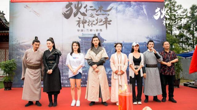 金尤美(剧中饰演魅离,徐嘉曼(剧中饰演武则天,曾乙同(剧中饰演小虎)