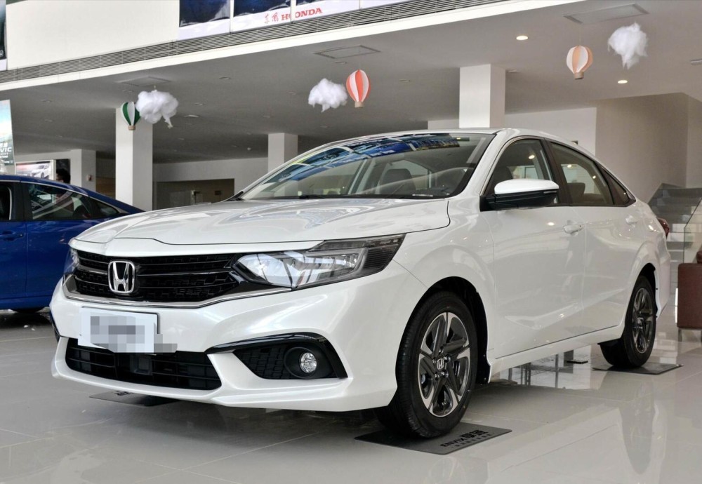 最省油的本田三厢轿车,油耗5升,落地9万,空间不输朗逸,真霸气