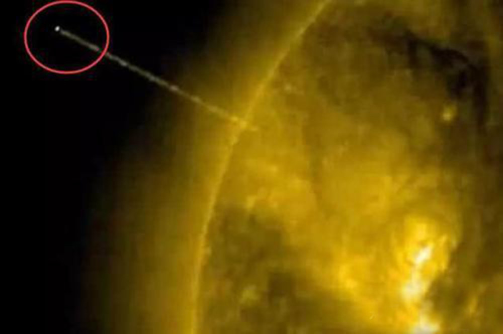 外星飞船|带双翼的外星飞船？NASA公布太阳照片，疑发现UFO正吸取太阳能量