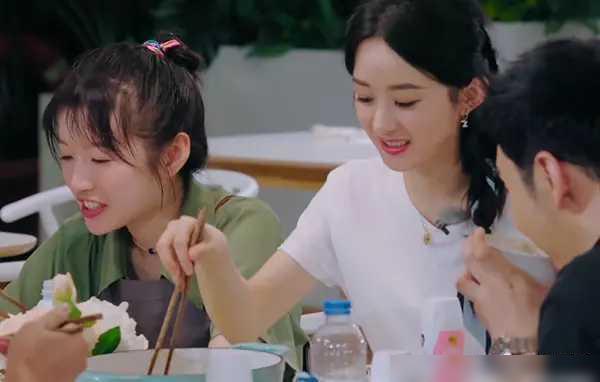 赵丽颖|赵丽颖节目一句话再惹争议，被批拿东北人开玩笑情商堪忧