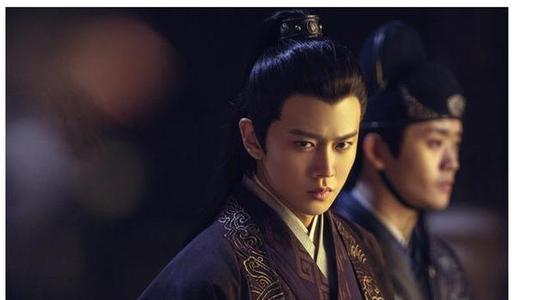 任嘉伦|娱乐圈唯一一个敢在自己爆红时，选择斩断自己的前程的任嘉伦？