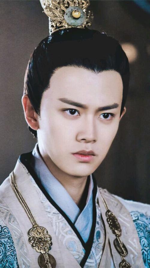 任嘉伦|娱乐圈唯一一个敢在自己爆红时，选择斩断自己的前程的任嘉伦？