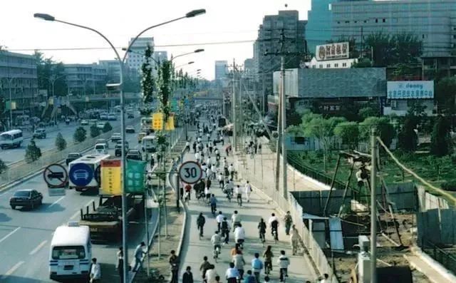 房价|北京楼市二十年变迁史：房价增长近二十倍