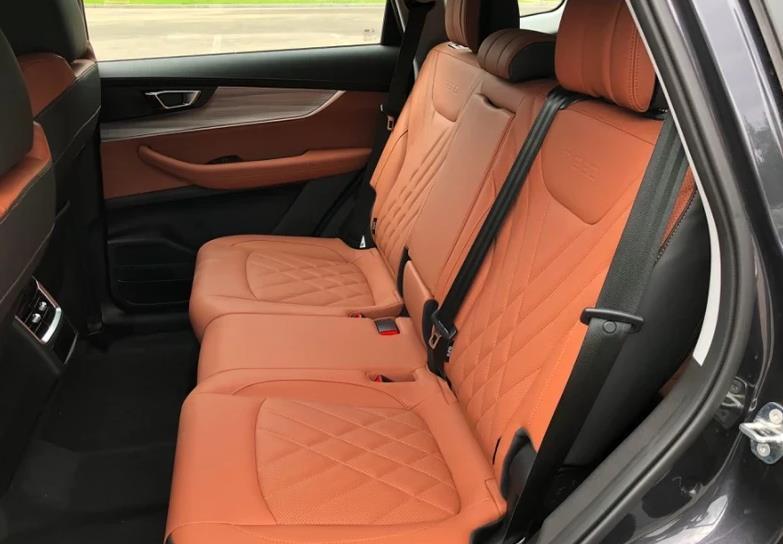 瑞虎8 plus|奇瑞再次丰富产品线，是瑞虎8的大哥，北京车展会发布