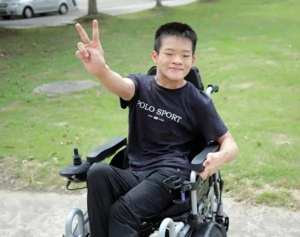 我命由我不由天2020级大学新生当中有这样一些面孔