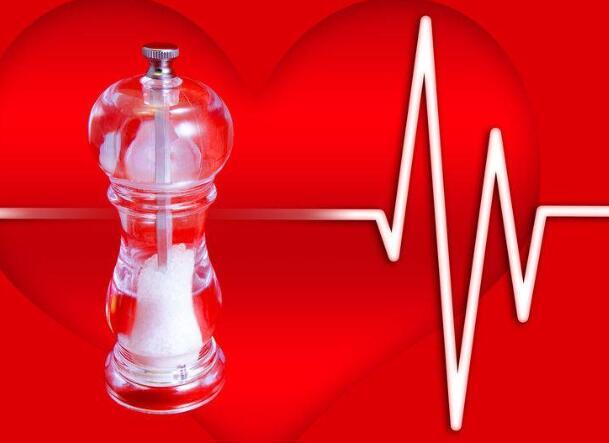 心脑血管病|心血管病的“帮凶”找到了！3种食材再不忌口，血管早晚被堵死