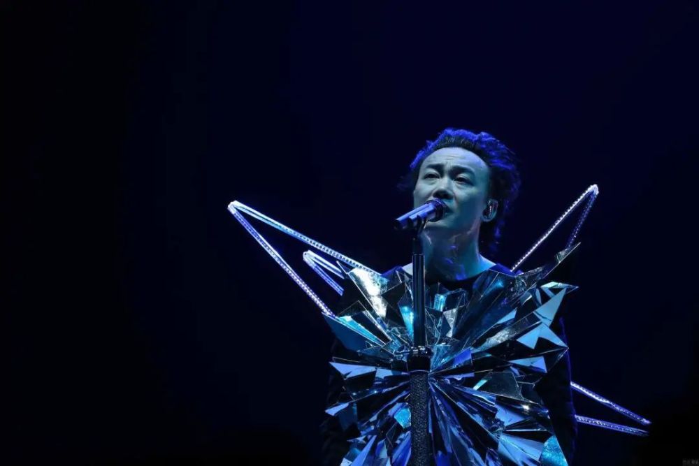 苍井空|梅艳芳与三位天王的告别往事
