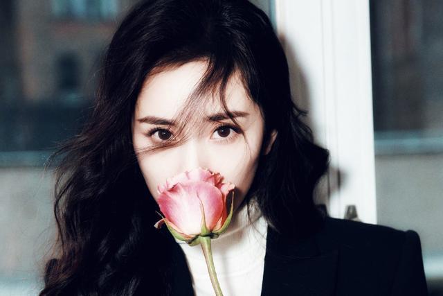 杨幂|杨幂34岁生日，粉丝罗列角色为其祝福：我们错怪用实力说话的她了