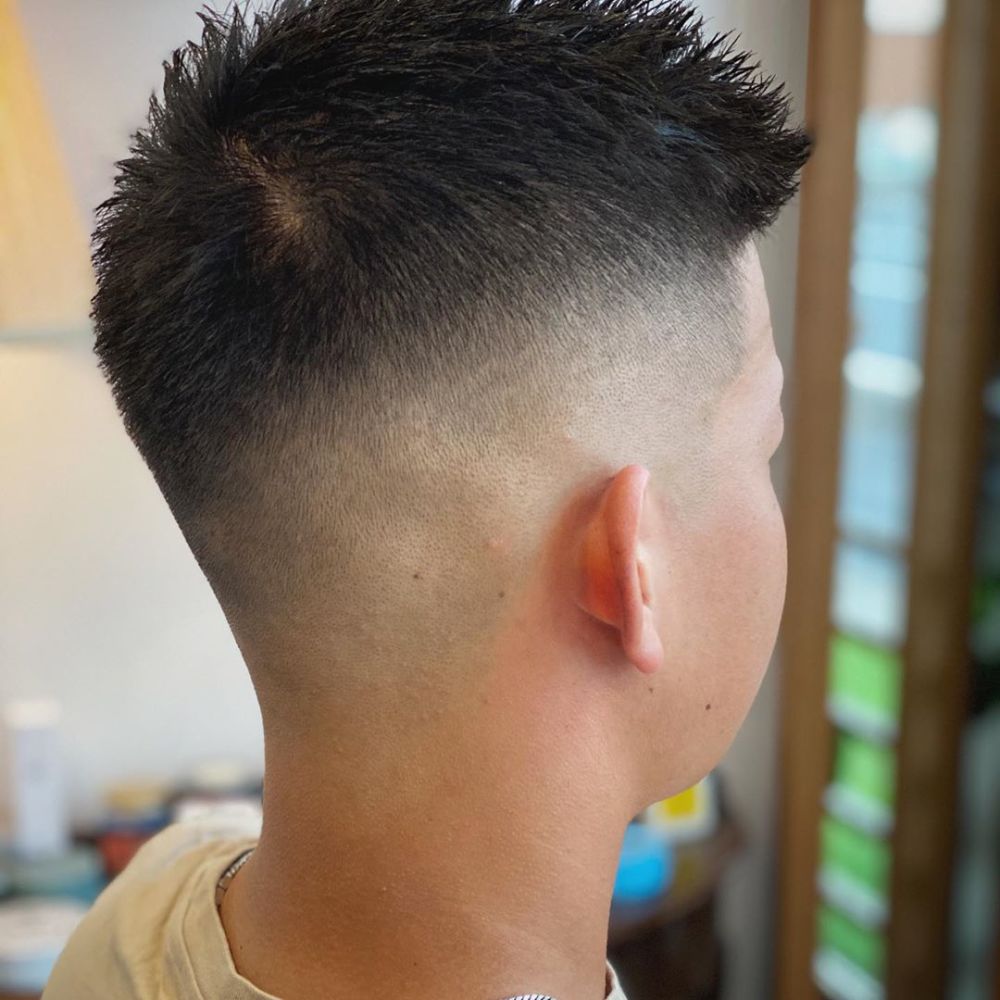 今秋男发流行两侧铲短帅气时尚好打理喜欢吗