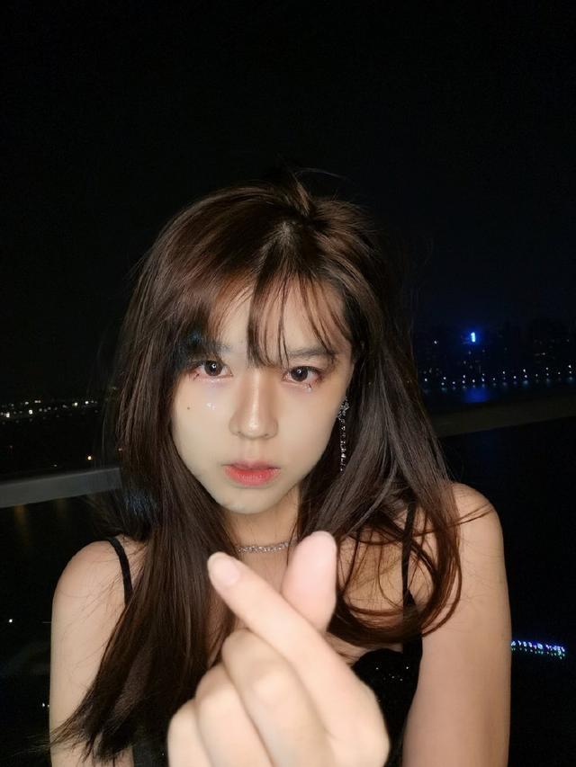 沫子和陈赫吃鸡沫子和路人吃鸡看到沫子的表情差距有点大