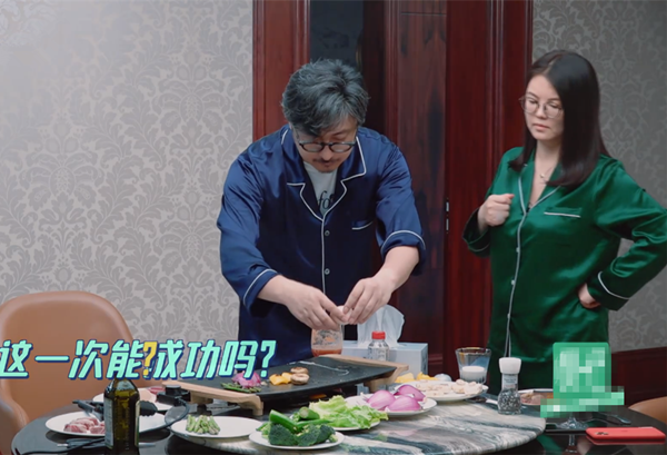 李湘|李湘王岳伦真壕！一天到晚只吃肉，不关冰箱门鸡蛋随便扔，难怪每月吃7万