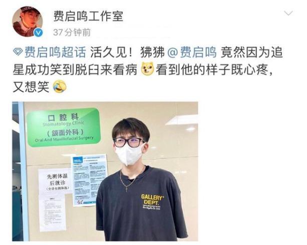 杨幂|杨幂晒私房照庆生，五官精致显甜美，嘟嘴比耶可爱十足
