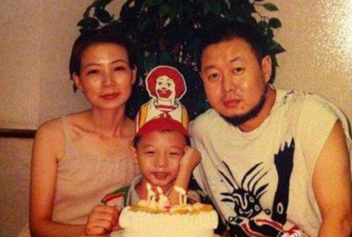 霍尊|节哀！霍尊外婆离世，他深夜悼念：愿来生还是您外孙