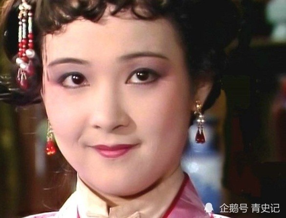 薛宝琴|薛宝琴被梅翰林家退婚，嫁给了柳湘莲？一句诗给出答案