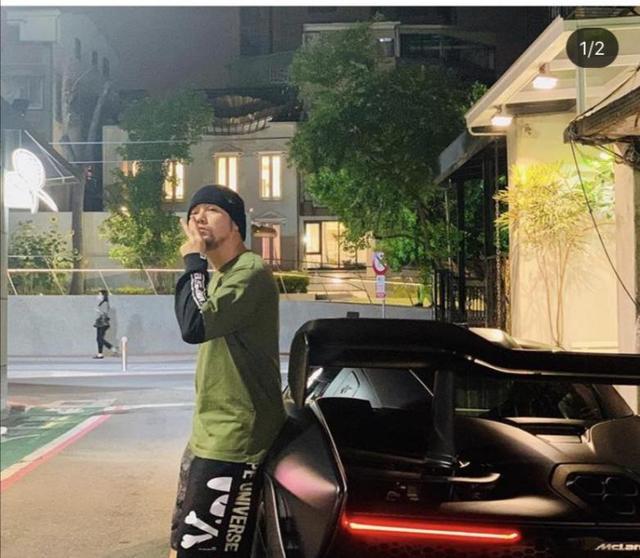 周杰伦|41岁的周杰伦花费近亿入手豪华新超跑，开百万一瓶的红酒庆祝！