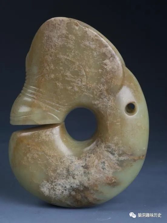 中华|中华玉文化简史：从原始人劳作用的农具，演变成祭祀、装饰的宝物