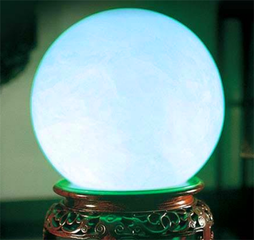 陕西农民挖到重6吨夜明珠,估价26亿无人问津,如今成了"路灯"