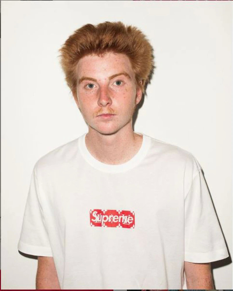 张馨月|港媒恶意攻击张馨月？指她穿山寨版T恤，结婚一年还写错林峯名字